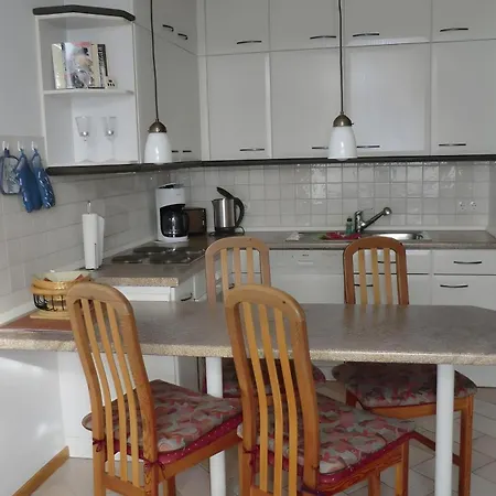 Apartment Seebad, Waldstrasse 14 Koserow